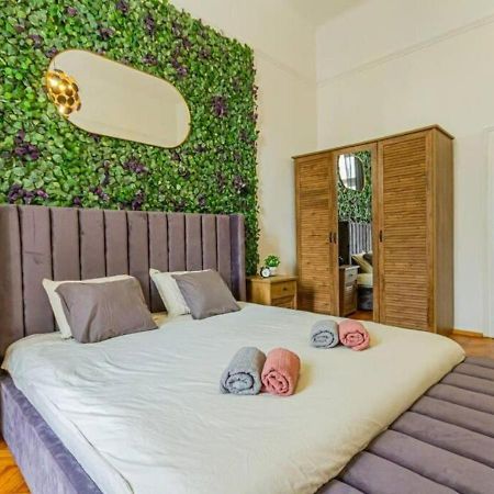 Luxury Apartment By The Famous Vaci Street Βουδαπέστη Εξωτερικό φωτογραφία
