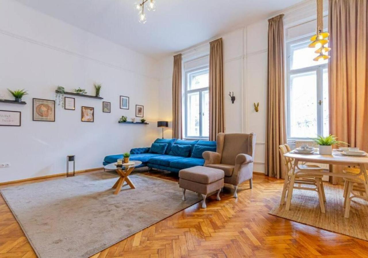 Luxury Apartment By The Famous Vaci Street Βουδαπέστη Εξωτερικό φωτογραφία