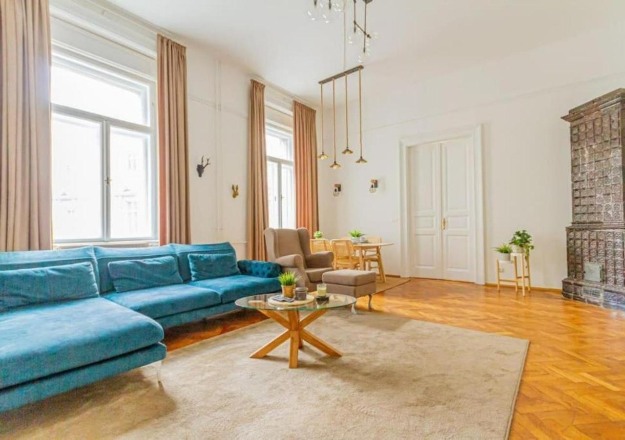 Luxury Apartment By The Famous Vaci Street Βουδαπέστη Εξωτερικό φωτογραφία