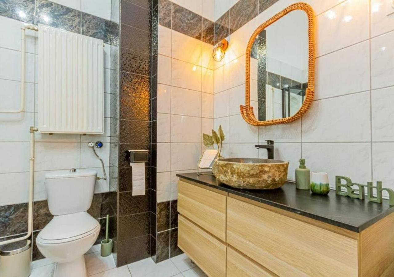 Luxury Apartment By The Famous Vaci Street Βουδαπέστη Εξωτερικό φωτογραφία