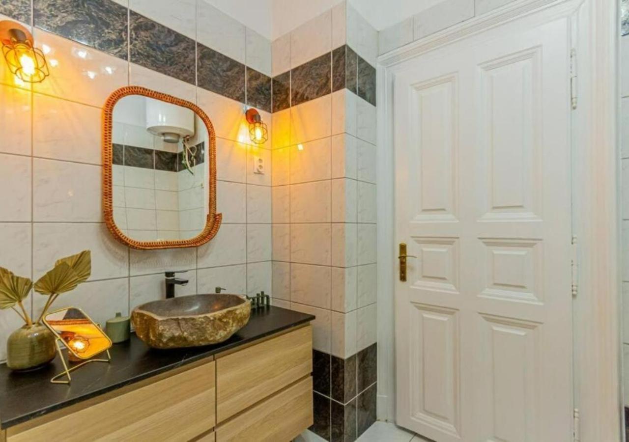 Luxury Apartment By The Famous Vaci Street Βουδαπέστη Εξωτερικό φωτογραφία