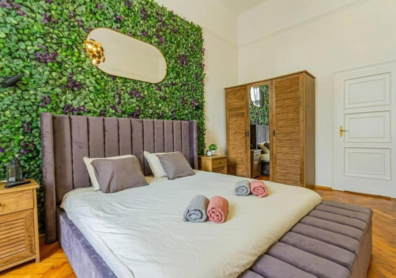 Luxury Apartment By The Famous Vaci Street Βουδαπέστη Εξωτερικό φωτογραφία
